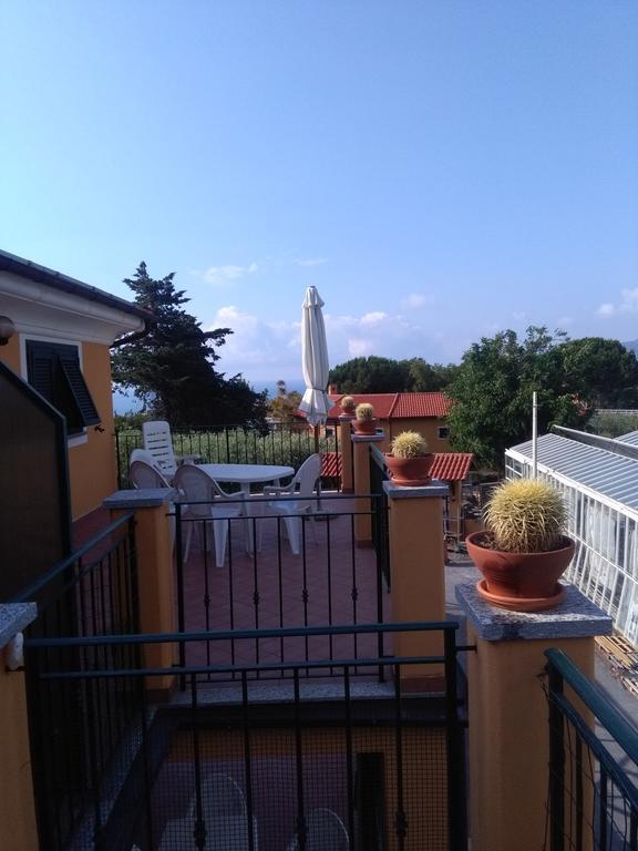 Agriturismo Tendapiccola チェリアーレ エクステリア 写真